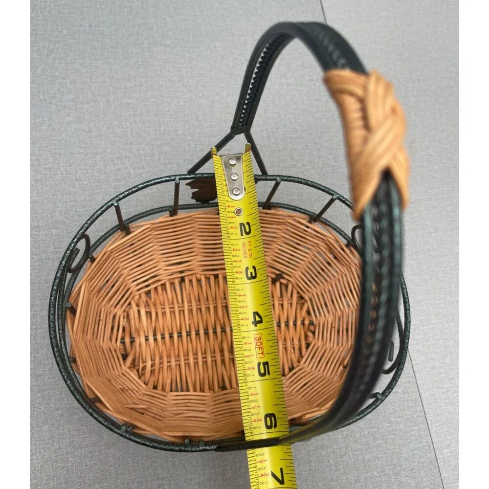 Cute Metal&Bamboo Basket With 6 Plastic Decoration  Oranges